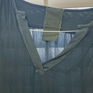 Long sleeve top silky front t shirt sleeves